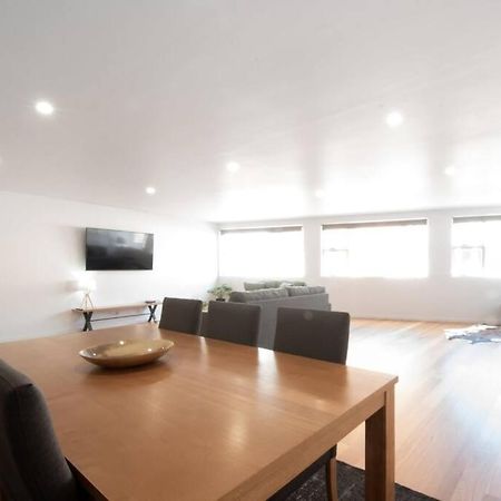 Central Modern 2 Bedroom With Wifi 론서스턴 외부 사진